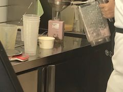 -沪上阿姨·精选茶饮(万新村店)