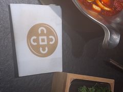 -湊湊火锅·茶憩(杭州湖滨银泰in77店)