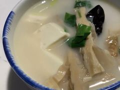 -姜君·千岛湖鱼头馆(浦东大道店)