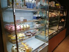 面包甜点陈列柜-巴黎贝甜(卫清西路店)