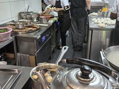 -老西白点心店