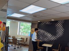 -麦当劳(中山路店)