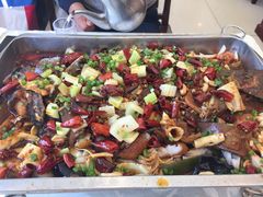 -鑫巴蜀小镇 · 水煮鱼专研店(玉桥店)