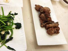 招牌蒜香骨-品致尊食府(五羊店)