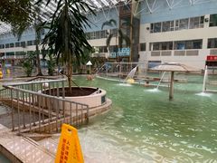 -龙脉温泉室内游泳馆