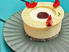 樱桃意式鲜奶酪-潮一不贰·法式甜品·生日蛋糕·西式简餐(外滩店)
