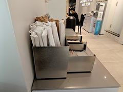 -喜茶(滨江宏岸店)