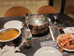 -钱小奴海鲜自助黑金店(杭州滨江龙湖店)