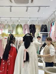 -梦回汉唐汉服旗袍体验馆(拙政园店)