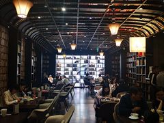 -钟书阁(松江泰晤士小镇店)