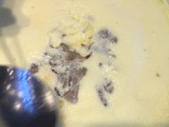 -香巴拉云南餐厅(华莱坞店)