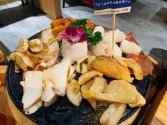 -一朵菌·野生菌探索家火锅(南亚店)