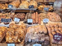 -红跑车蛋糕世界(清江路店)