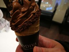 经典巧克力软冰激-GODIVA(国际金融中心店)