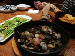 -云海肴·汽锅鸡·云南菜(天山百盛优客店)