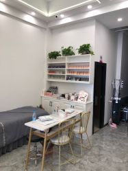 -V8潮牌·接发烫染连锁