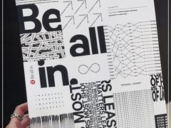 -lululemon(上海浦东IFC店)