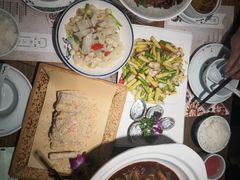 -黄泥岗·地道湖北菜(奥特莱斯店)