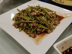 蒜苗炒鱿鱼-海派铜锣湾(打浦路店)