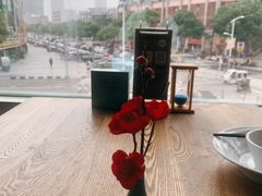 -蜜桃餐厅·伴山(湖滨商业街店)