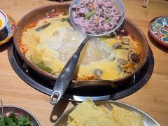 -洱火云南酸菜牛肉火锅(石景山当代商城店)