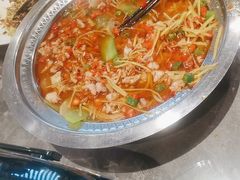 -有红鸡毛店·川菜(建设路店)