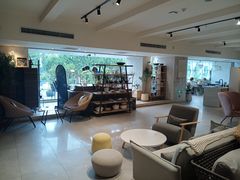 -新华里咖啡书吧(新华书店小寨店)