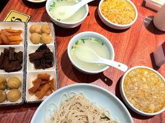 -裕兴记•蟹黄面馆(人民广场店)