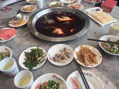 -忘情水鱼头·鲜鱼火锅(滨江中路店)