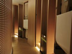 -涨巢·潮玩水疗局