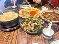 -蚝堡海鲜·威海菜·海肠捞饭·烧烤·亚洲吃蚝公司(幸福门店)