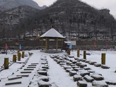 -大平台龙居瀑布旅游区