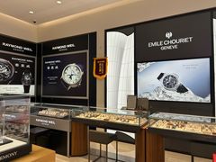 -亨吉利世界名表中心(砂之船奥莱店)