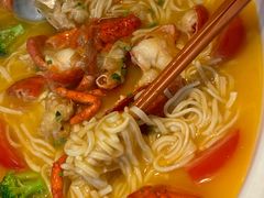 -荣誉海鲜酒楼(海湾店)