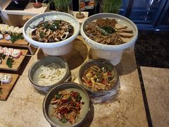 -大中华希尔顿酒店-念自助餐·嗨啤·小龙虾