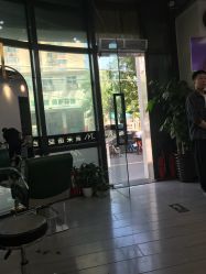 -吉米护肤造型