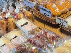 -自然熟Bakery(纬四路店)