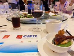 点击看大图 -上海雅居乐万豪侯爵酒店·宴会厅