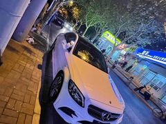 -上海星瀚奔驰4S店(长寿路店)