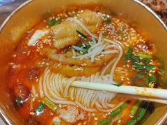 -鹤江桥·红油牛肉粉(SKP店)