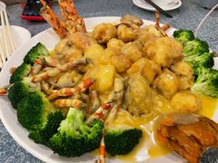芝士焗龙虾-峰少印宴·私房菜·生猛海鲜·地道水乡菜(万江店)