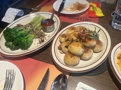 -香港新发烧腊茶餐厅(书城店)