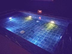 -水世界温泉洗浴