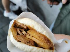 锅盔夹卤肉外-洞子口张老二凉粉(文殊院店)