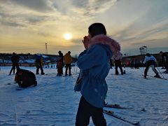 -采薇庄园四季滑雪场