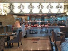 -圣丰索菲特·2 On 988 Café 自助餐厅
