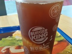 大片菠萝鲜萃茶-汉堡王(徐汇绿地缤纷店)