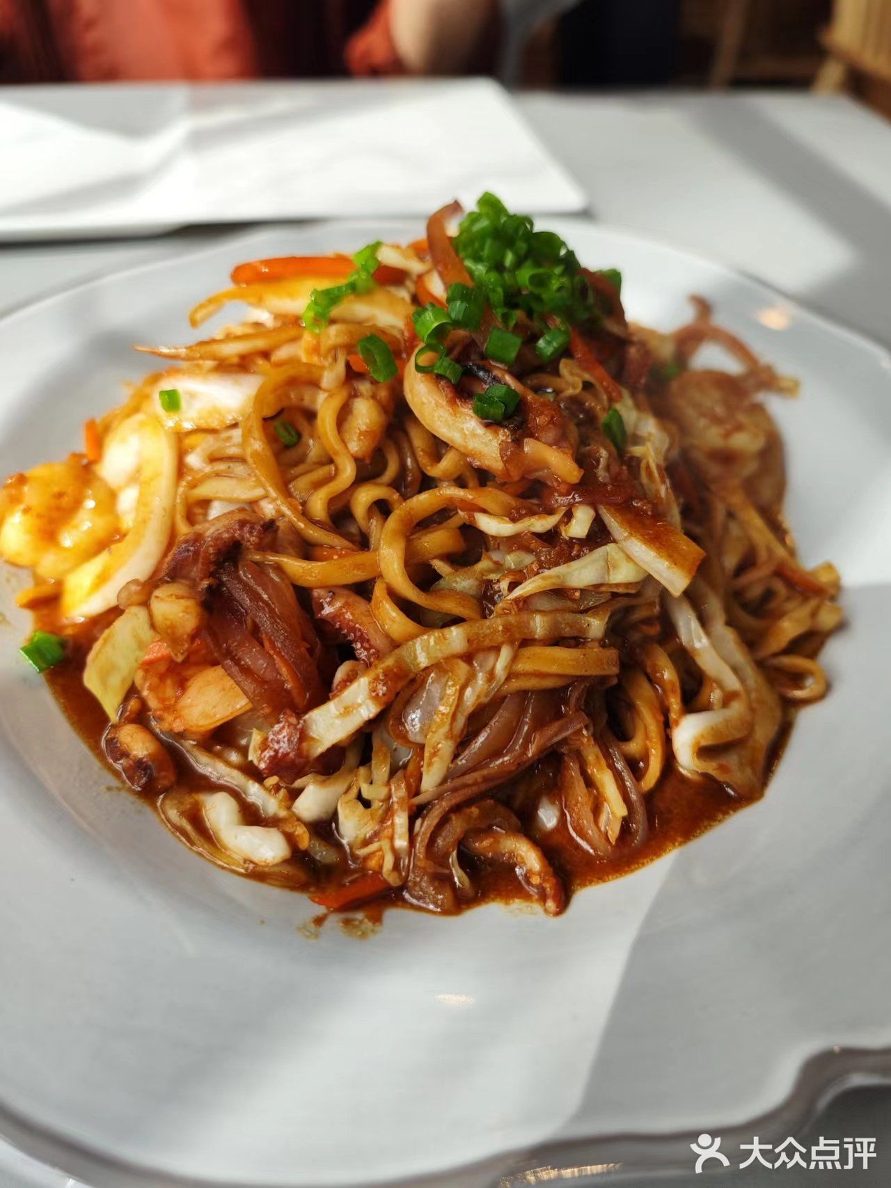 “大师小厨”藏身美食园区，小店吃出满满“高级感”