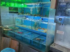 -老东镇啤酒屋海鲜加工·蒸汽海鲜·海鲜烧烤(台东店)