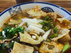 -螺阿牛柳州螺蛳粉·特色煲仔饭